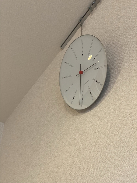 掛け時計 アルネ・ヤコブセン BANKERS WALL CLOCK - 家具・インテリア